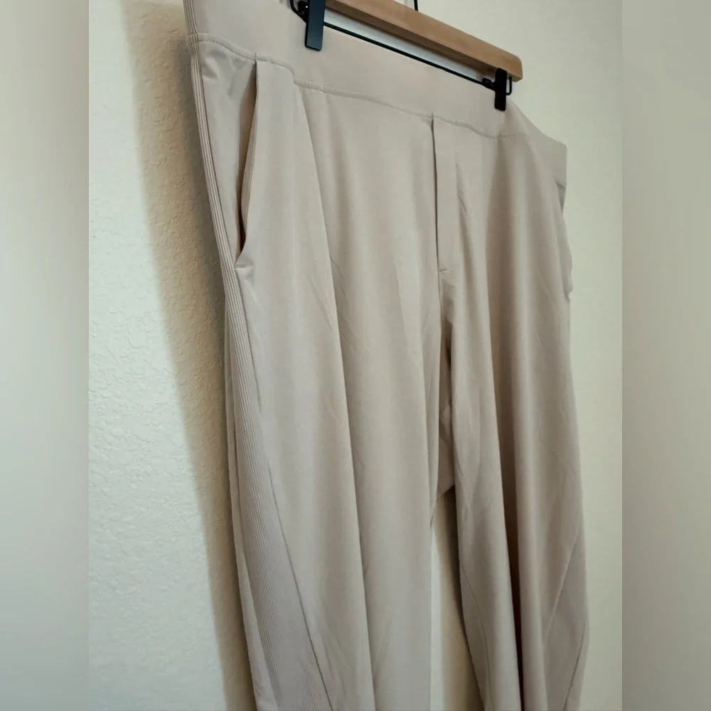 Athleta Brooklyn Mid Rise Ankle Pant - Picture 6 of 12